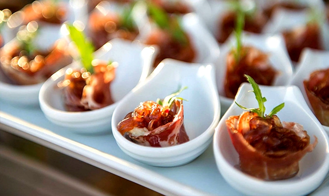 斯茹芬富士岛 Sirru Fen Fushi,dining时间( 19:00-22:30 )美食攻略 Azure（木炭餐厅） ，方便大家选岛（海岸线假期一级代理提供），海岛马尔代夫maldives