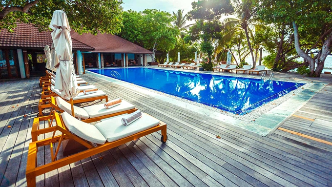 莉莉岛|丽莉岛 Lily Beach Resort,dining时间( 10：00—24:00 )美食攻略 Vibes Bar（酒吧） ，方便大家选岛（海岸线假期一级代理提供），海岛马尔代夫maldives