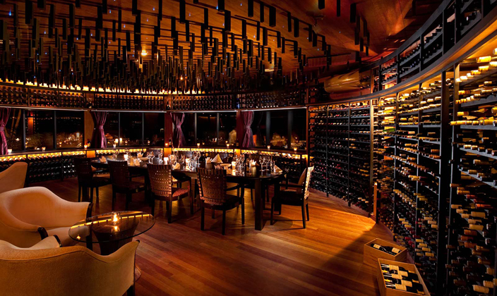 伊露岛|伊露富士 THE SUN SIYAM IRU FUSHI ,dining时间( 需提前预约 )美食攻略 The Wine Cellar(酒窖) ,方便大家选岛(海岸线假期一级代理提供),海岛马尔代夫maldives