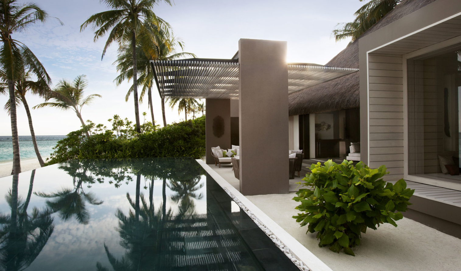 单卧室岛屿别墅-Island Villas one bedroom 房型图片及房间装修风格(白马庄园 Cheval Blanc Randheli)海岛马尔代夫 