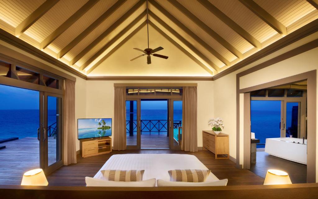 Grand Water Two Bedroom Suite with Private Infinity Pool-豪华水上双卧无边泳池套房 房型图片及房间装修风格(JA 玛娜法鲁 JA Manafaru)海岛马尔代夫
