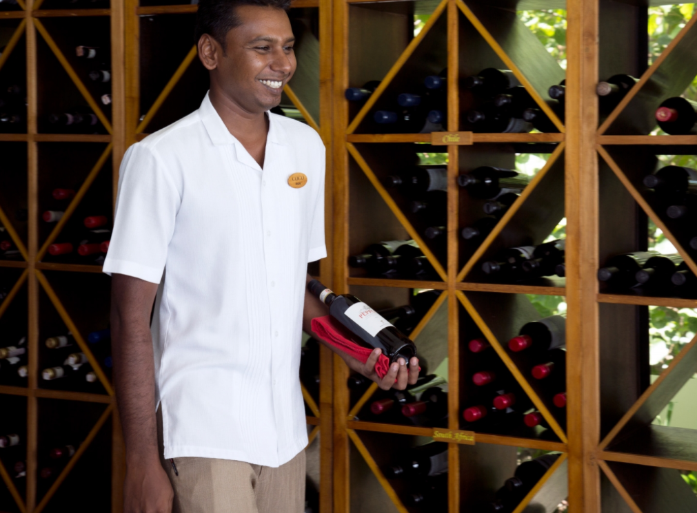 波杜希蒂岛|可可棕榈岛 Coco Palm Bodu Hithi,dining时间( 葡萄酒晚餐（1周1次） )美食攻略 Wine Loft（葡萄酒阁） ，方便大家选岛（海岸线假期一级代理提供），海岛马尔代夫maldives