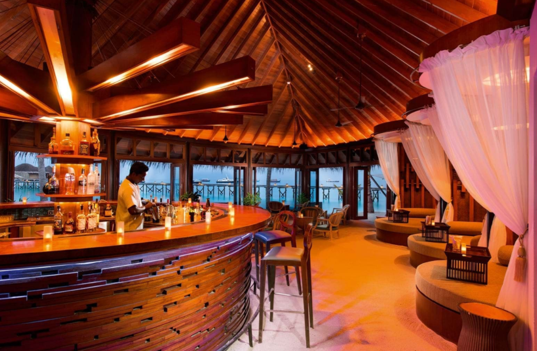 哈拉薇利|康斯坦斯 Constance Halaveli,dining时间( 全天 )美食攻略 Jahaz Restaurant and Bar ,方便大家选岛(海岸线假期一级代理提供),海岛马尔代夫maldives