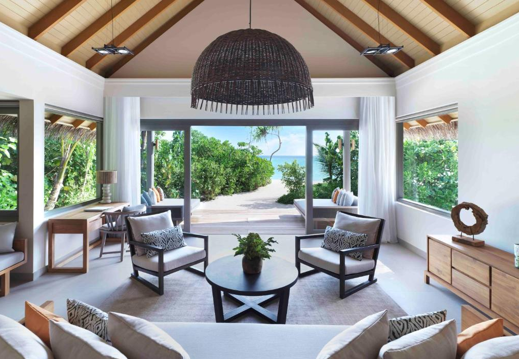 豪华海滩泳池套房-Deluxe Beach Pool Retreat 房型图片及房间装修风格(瓦卡鲁|瓦卡库岛|小白马 Vakkaru Maldives)海岛马尔代夫 