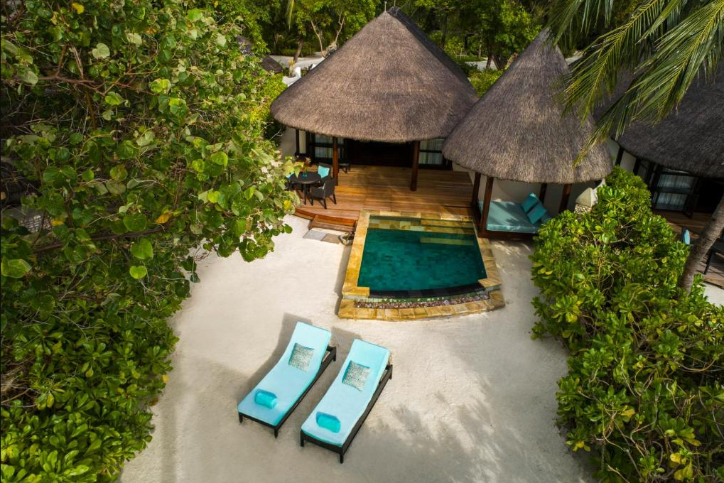  日出海滩泳池别墅-Sunrise Beach Bungalow with Pool 房型图片及房间装修风格(小四季|四季库达呼拉 Fourseasons Kuda)海岛马尔代夫 