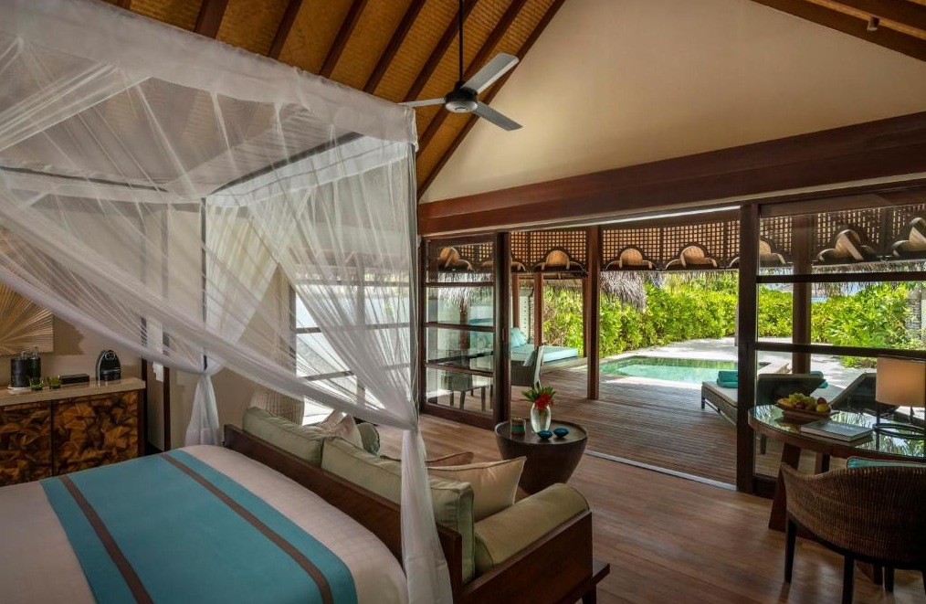 房型内部设施图片参考，如无边泳池与电视及音响，  日落海滩泳池别墅-Sunset Beach Bungalow with Pool maldievs(小四季|四季库达呼拉 Fourseasons Kuda) 