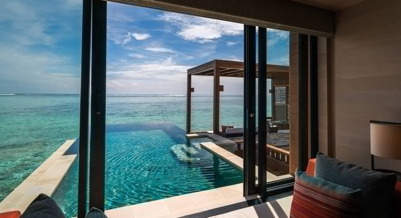 房型内部设施图片参考，如无边泳池与电视及音响，  日出水上泳池别墅-Sunrise Water Villa with Pool maldievs(小四季|四季库达呼拉 Fourseasons Kuda) 