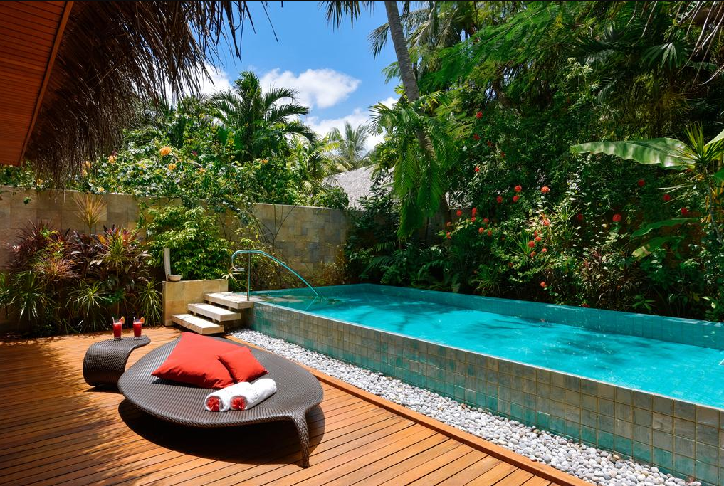 房型内部设施图片参考，如无边泳池与电视及音响， 巴洛斯公寓-Baros Residence maldievs(巴洛斯岛 Baros Maldives) 