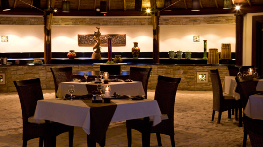 悦榕庄–瓦宾法鲁岛 Banyantree Vabbinfaru,dining时间( 07:30-22:30 )美食攻略 Ilaafathi（主餐厅） ，方便大家选岛（海岸线假期一级代理提供），海岛马尔代夫maldives