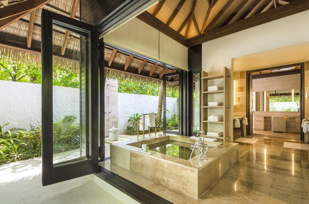 房型内部设施图片参考，如无边泳池与电视及音响， 沙滩泳池套房-Beach Suites with pool maldievs(玛丽富士 COMO Maalifushi) 