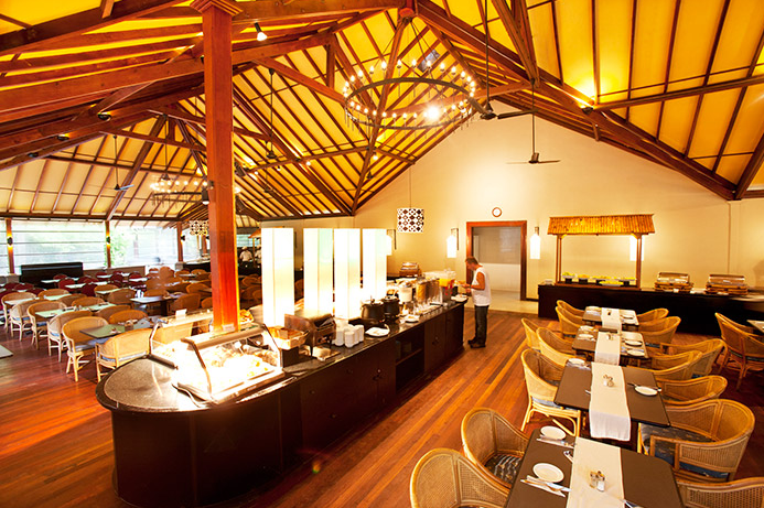 蜜都帕如岛|密度帕如 Meedhupparu Maldives,dining时间( 自助餐-早餐、 午餐、 晚餐 )美食攻略 Main Restaurant 主餐厅 ,方便大家选岛(海岸线假期一级代理提供),海岛马尔代夫maldives