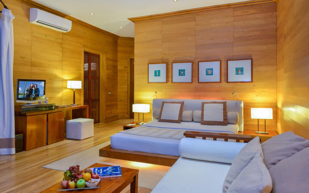 房型内部设施图片参考,如无边泳池与电视及音响, 高级水上别墅-Prestige Water Villa maldievs(蜜都帕如岛|密度帕如 Meedhupparu Maldives)