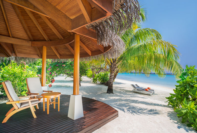 沙滩别墅-Beachfront Cottages 房型图片及房间装修风格(满月岛(喜来登) Full Moon)海岛马尔代夫 