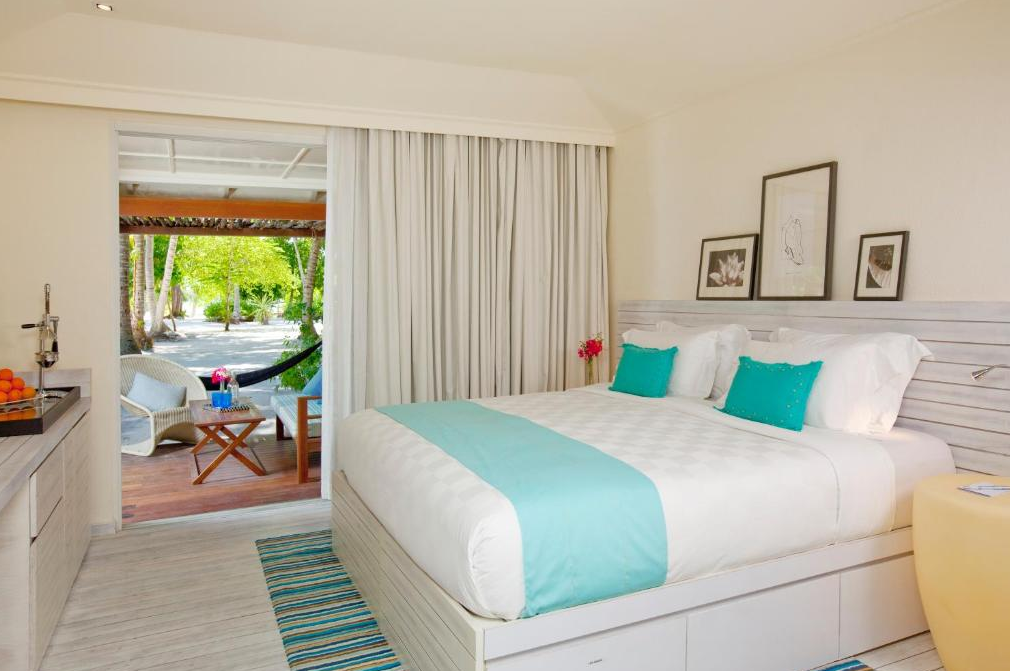 海滩别墅-Beach Villa 房型图片及房间装修风格(康杜玛(马)岛 Kandooma Maldives)海岛马尔代夫 