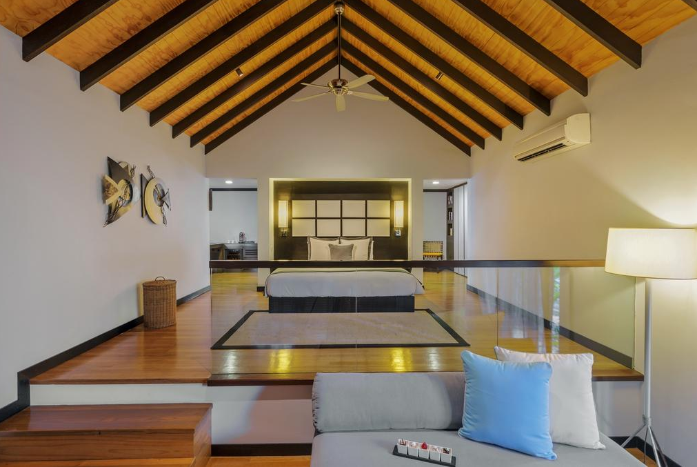 房型内部设施图片参考，如无边泳池与电视及音响， 泳池别墅-Pool Villa maldievs(薇拉莎露岛|蔚蓝沙鲁岛 Velassaru) 