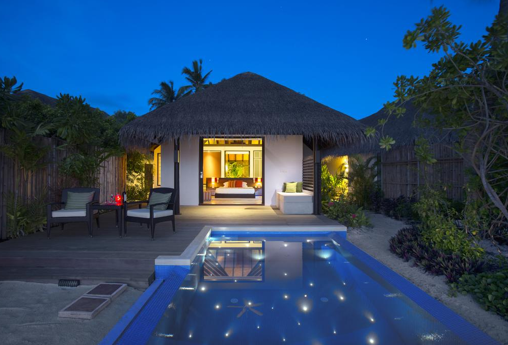 房型内部设施图片参考，如无边泳池与电视及音响，  沙滩别墅带泳池-Beach Villa with Pool maldievs(薇拉莎露岛|蔚蓝沙鲁岛 Velassaru) 