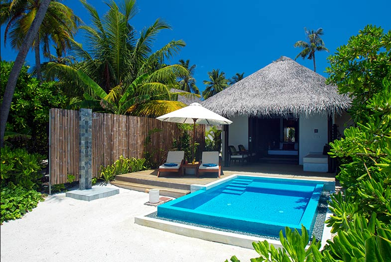  沙滩别墅带泳池-Beach Villa with Pool 房型图片及房间装修风格(薇拉莎露岛|蔚蓝沙鲁岛 Velassaru)海岛马尔代夫 