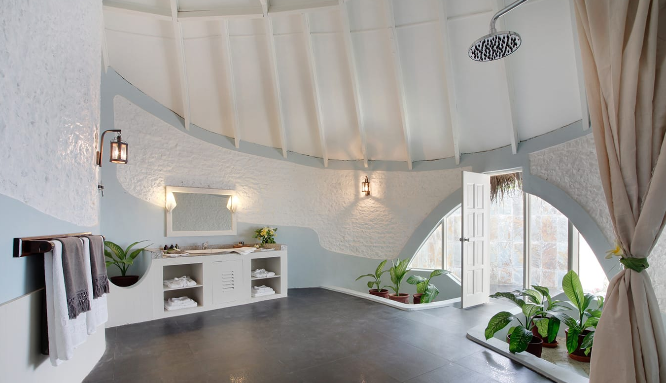 房型内部设施图片参考，如无边泳池与电视及音响， FAMILY Beach Villa-家庭沙滩别墅 maldievs(尼卡岛 Nika Island) 