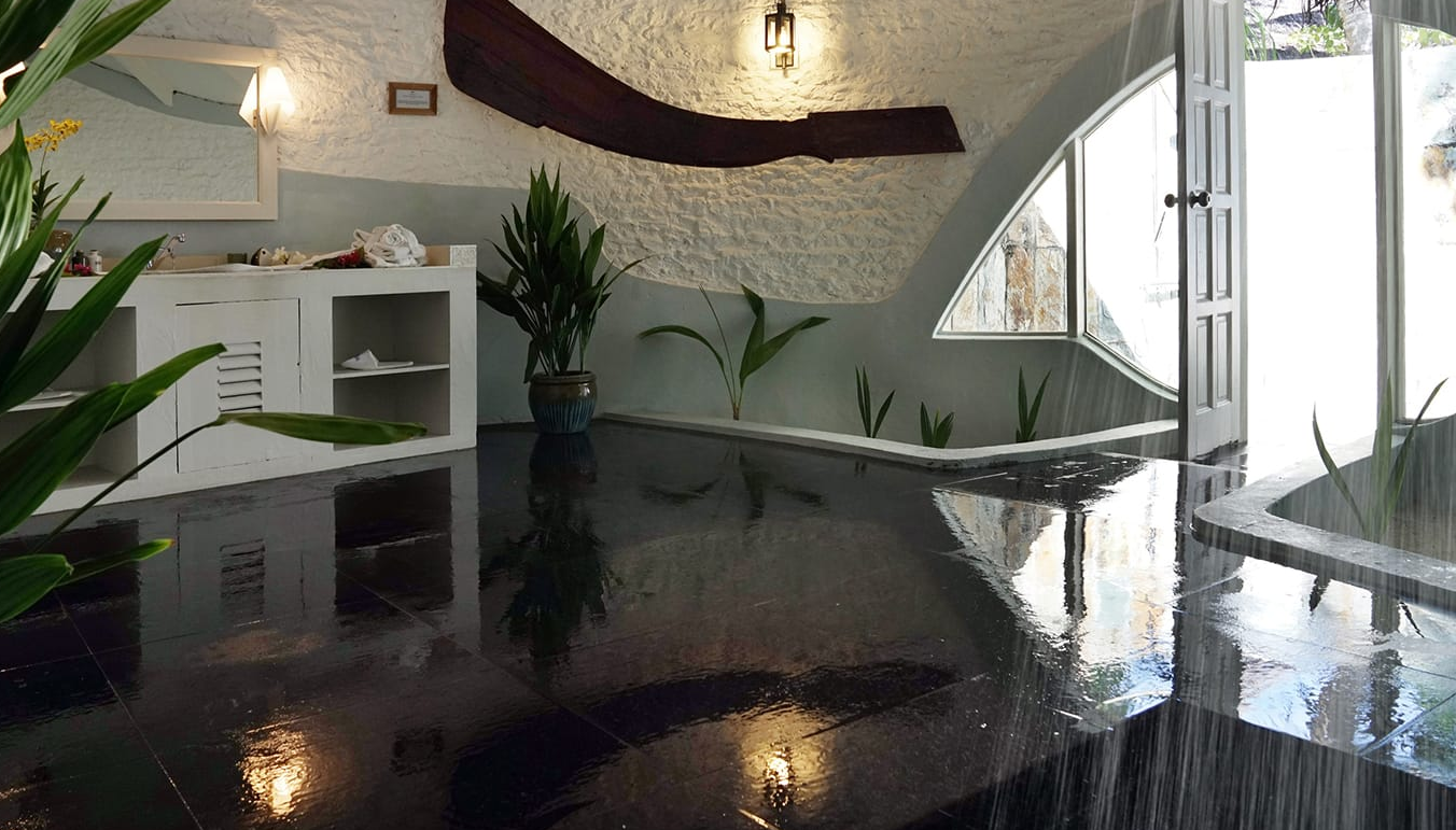 房型内部设施图片参考，如无边泳池与电视及音响， Deluxe FAMILY Beach Villa-豪华家庭沙滩别墅 maldievs(尼卡岛 Nika Island) 