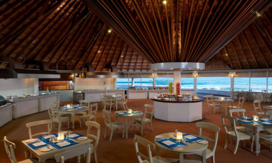 Maakana Restaurant--Maakana餐厅 dining美食的图片集( 国际美食(自助餐) ),印度洋三大明珠马尔代夫,梦幻岛 Cinnamon Island  Dhonveli