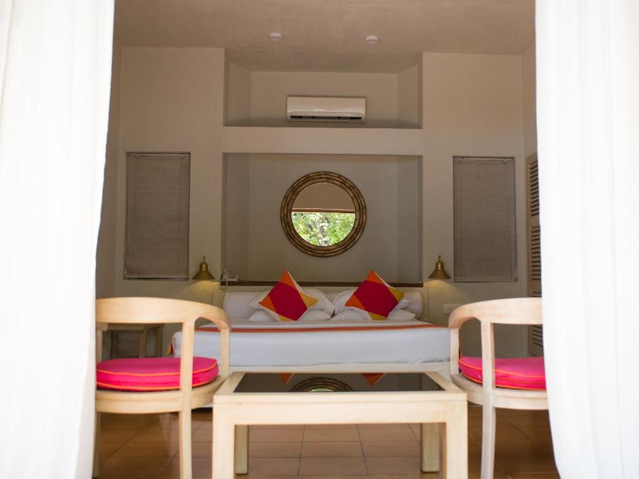 房型内部设施图片参考，如无边泳池与电视及音响， 海滨标准客房-Standard Rooms maldievs(绚丽岛 Adaaran Rannalhi Club) 