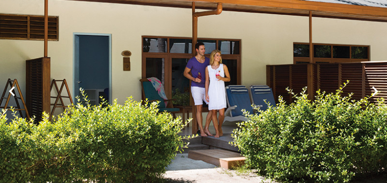 房型内部设施图片参考，如无边泳池与电视及音响， 花园房-Garden Rooms maldievs(蜜月岛|美禄岛 Meeru Maldives) 