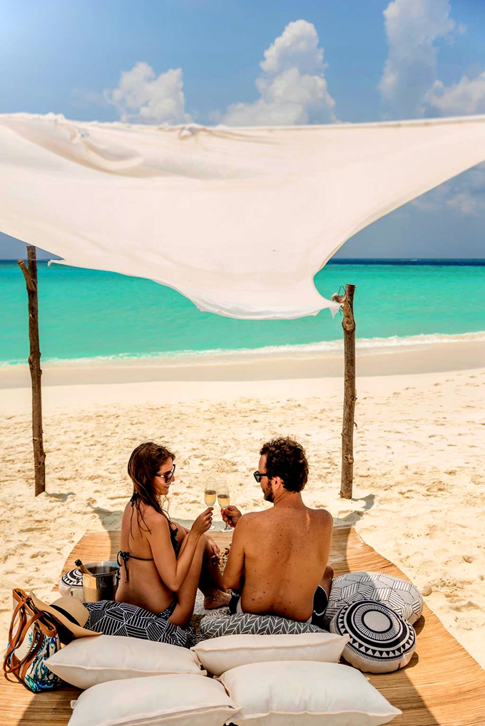 Dine Anywhere--户外用餐 dining美食的图片集（  ），印度洋三大明珠马尔代夫,富士法鲁岛 Fushifaru Maldives