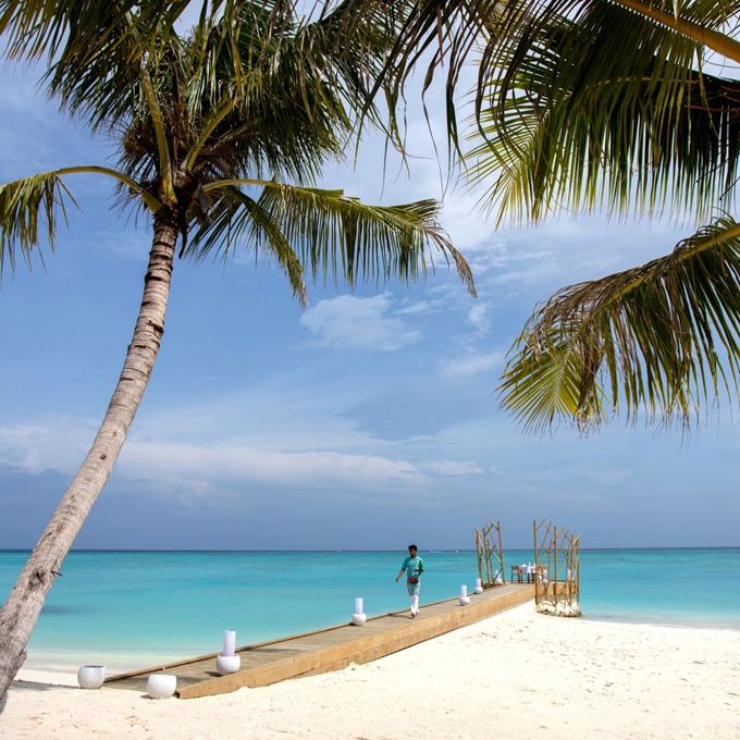 富士法鲁岛 Fushifaru Maldives ,马尔代夫风景图片集:沙滩beach与海水water太美，泳池pool与水上活动watersport好玩