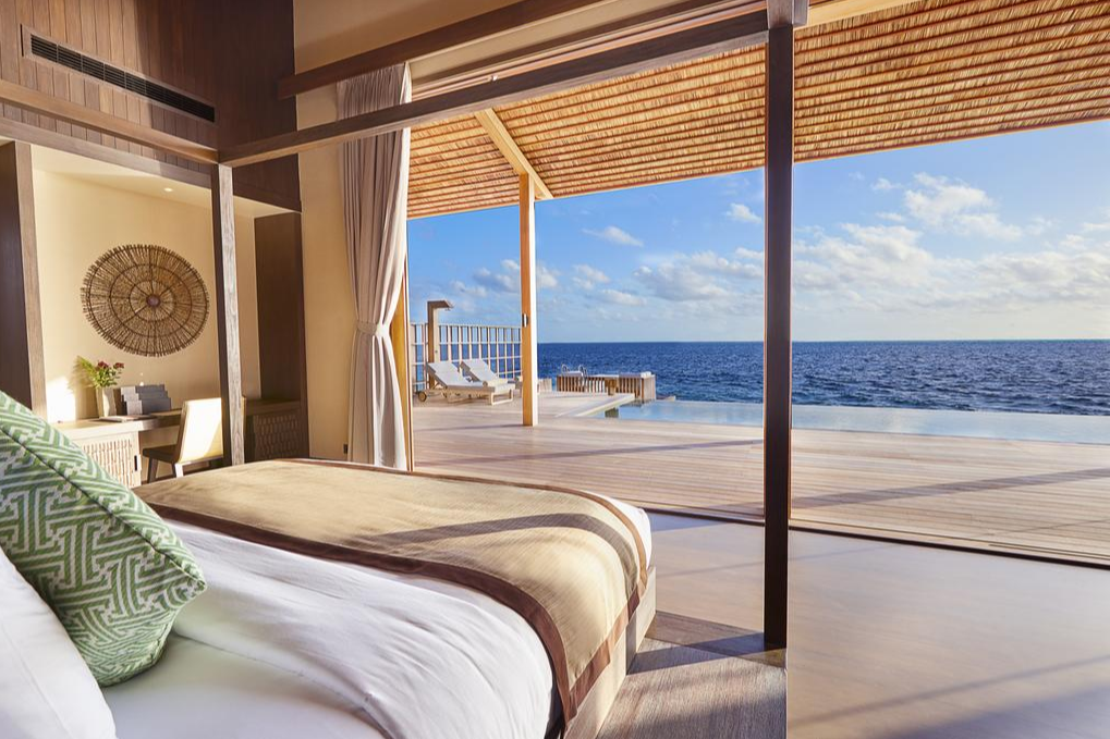 房型内部设施图片参考，如无边泳池与电视及音响， 一卧室水上泳池套房-Ocean Residence maldievs(库达度私人岛 Kudadoo Maldives) 