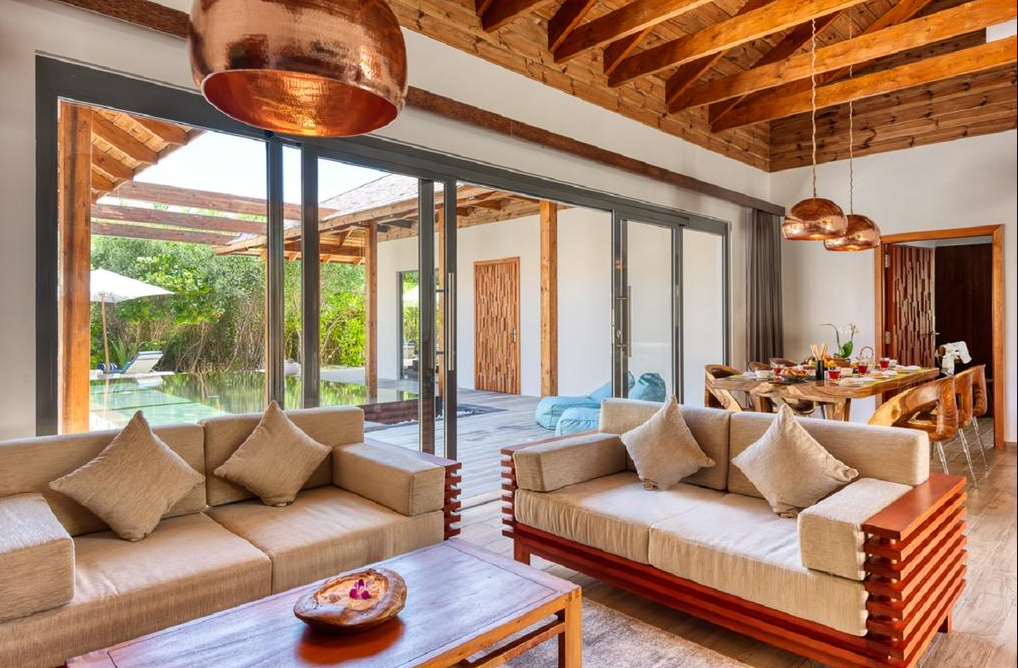 房型内部设施图片参考，如无边泳池与电视及音响， 三卧室海滩水疗泳池公寓-Beach Spa Pool Residence 3-bedroom maldievs(莫凡彼|瑞享岛 Movenpick Resort Kuredhivaru Maldives) 