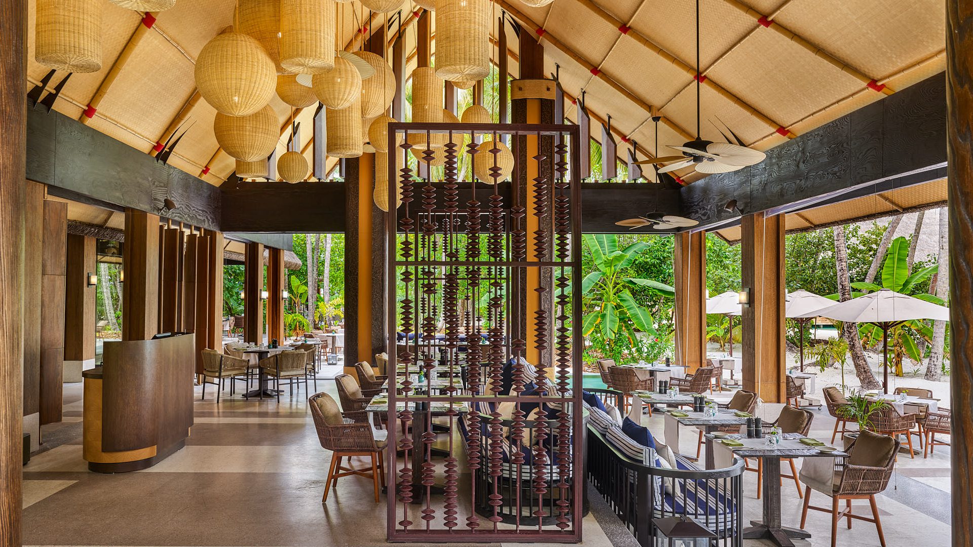 Vandhoo（主餐厅） dining美食的图片集（ 自助餐 ），印度洋三大明珠马尔代夫,娇丽岛 Joali Maldives