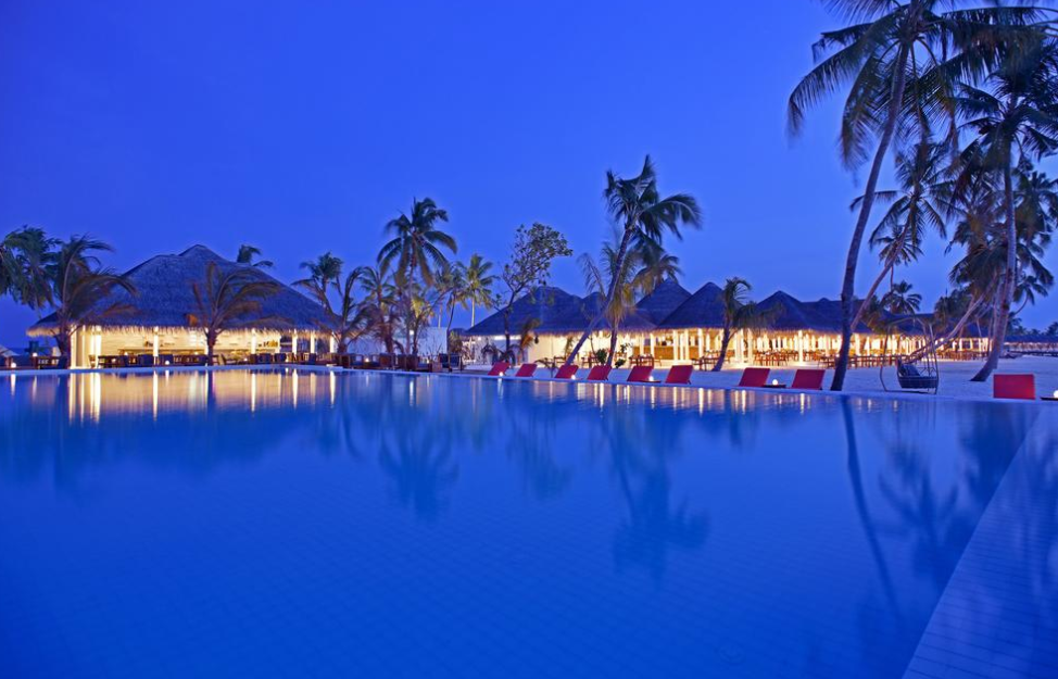 池畔酒吧 --Fresh Water Pool Bar dining美食的图片集（ 酒水 ），印度洋三大明珠马尔代夫,伊露薇丽岛 Sun Aqua Iru Veli