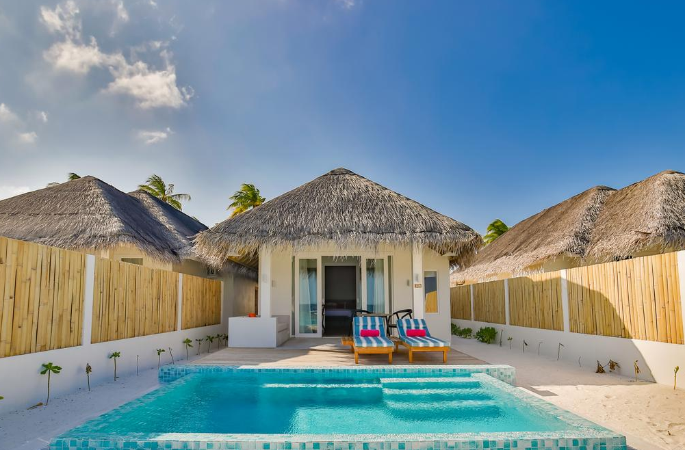 房型内部设施图片参考，如无边泳池与电视及音响， Beach Suite with Pool-沙滩泳池套房  maldievs(伊露薇丽岛 Sun Aqua Iru Veli) 