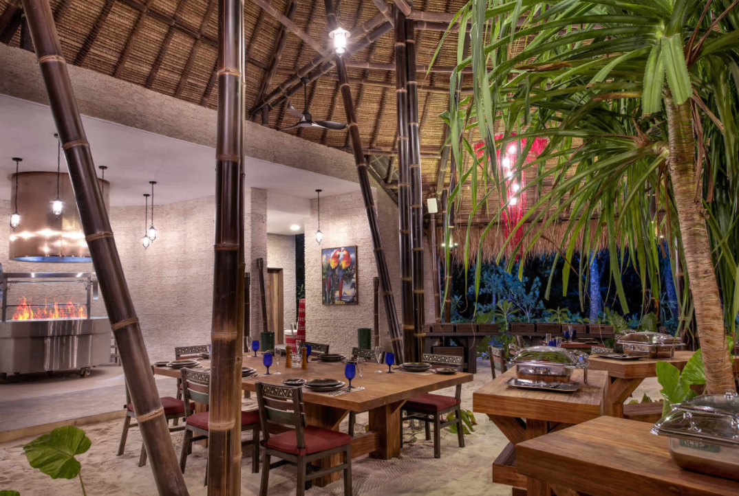 翡翠岛 Emerald Maldives Resort and Spa,dining时间( 晚餐 )美食攻略 美洲餐厅 --Amazonico Restaurant ，方便大家选岛（海岸线假期一级代理提供），海岛马尔代夫maldives