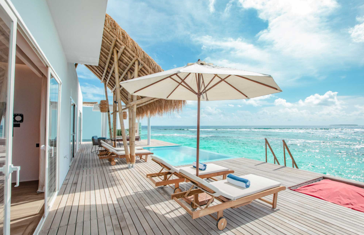 Superior Water Villa with Pool-高级水上泳池别墅  房型图片及房间装修风格(翡翠岛 Emerald Maldives Resort and Spa)海岛马尔代夫 