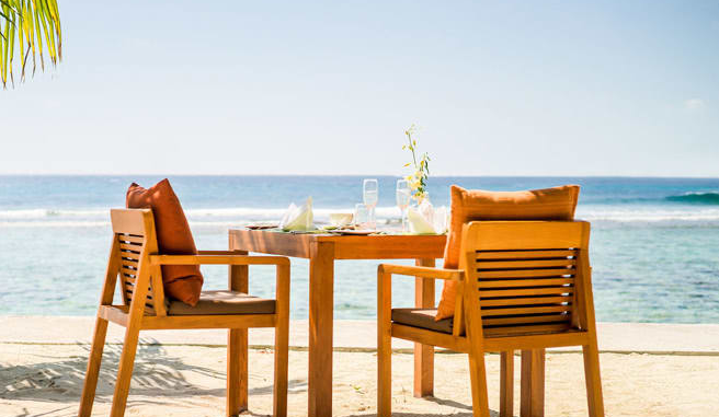 73 Degrees（海滨餐厅） dining美食的图片集（ 国际美食 ），印度洋三大明珠马尔代夫,娜拉杜岛 Naladhu Private Island Maldives