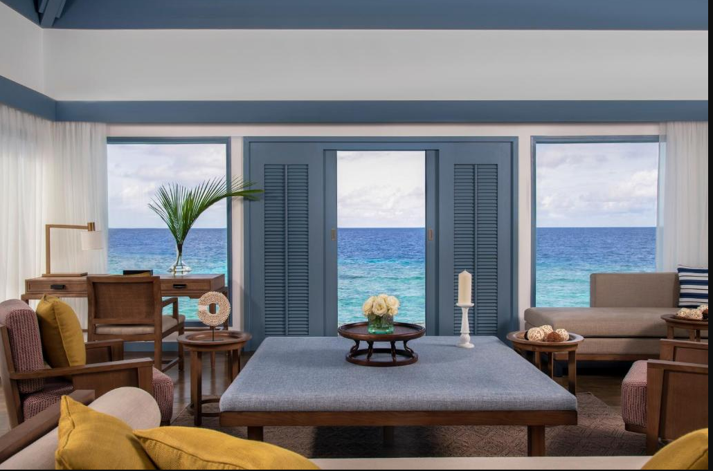 房型内部设施图片参考，如无边泳池与电视及音响， Overwater Villa-水上别墅  maldievs(莱佛士梅拉德岛 Raffles Maldives Meradhoo) 