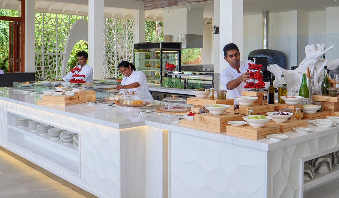 芙娜瓦希(原名:卡佩迪恩) The Standard Huruvalhi Maldives,dining时间( 7:00-10:00,12:00-14:00,17:00-20:00 )美食攻略 Acropora(主餐厅) ,方便大家选岛(海岸线假期一级代理提供),海岛马尔代夫maldives