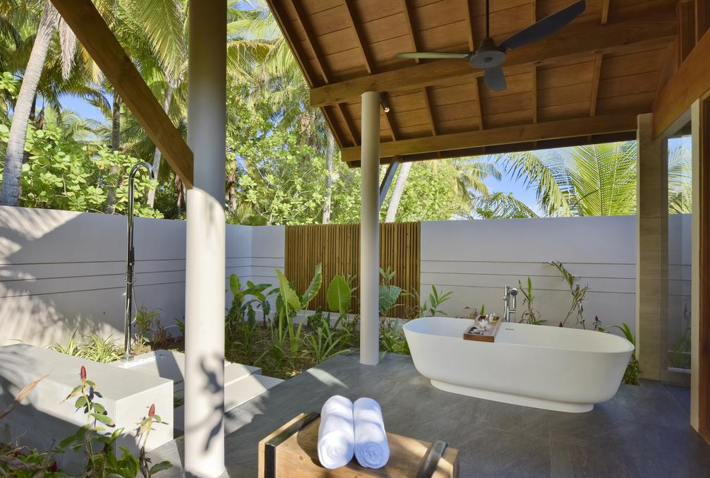 房型内部设施图片参考，如无边泳池与电视及音响， 总统套房-ISLAND RESIDENCE WITH POOL maldievs(翡翠法鲁富士岛 Emerald Faarufushi Resort and Spa) 