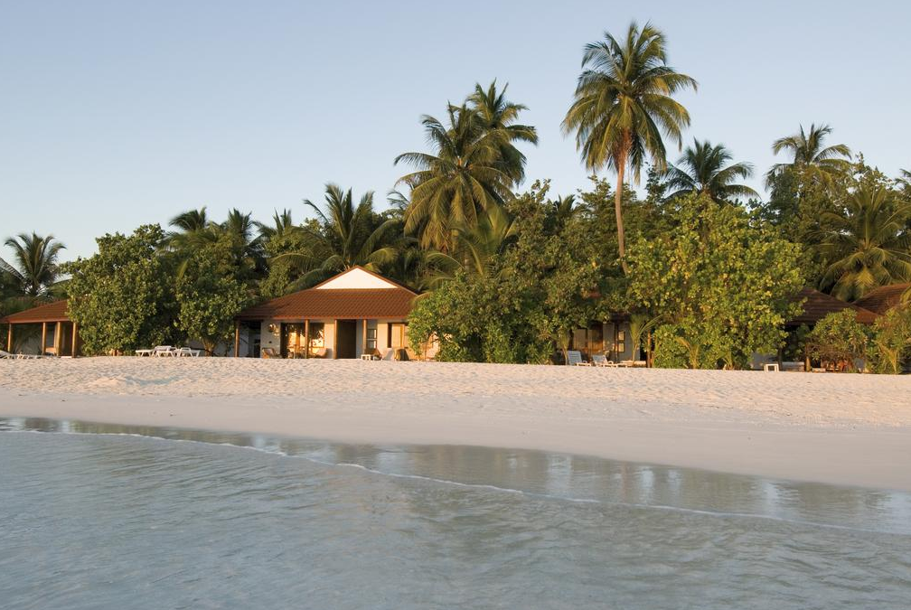 房型内部设施图片参考，如无边泳池与电视及音响， Beach Bungalow-沙滩小屋 maldievs(钻石阿莎格岛 Diamonds Athuruga) 