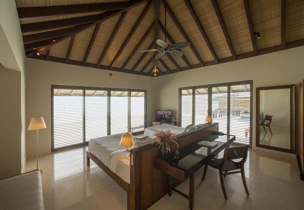 房型内部设施图片参考，如无边泳池与电视及音响， Two bedroom water villa withpool-双卧水上泳池别墅 maldievs(瑞喜敦迪鼓拉D岛 The Residence Maldives at Dhigurah) 