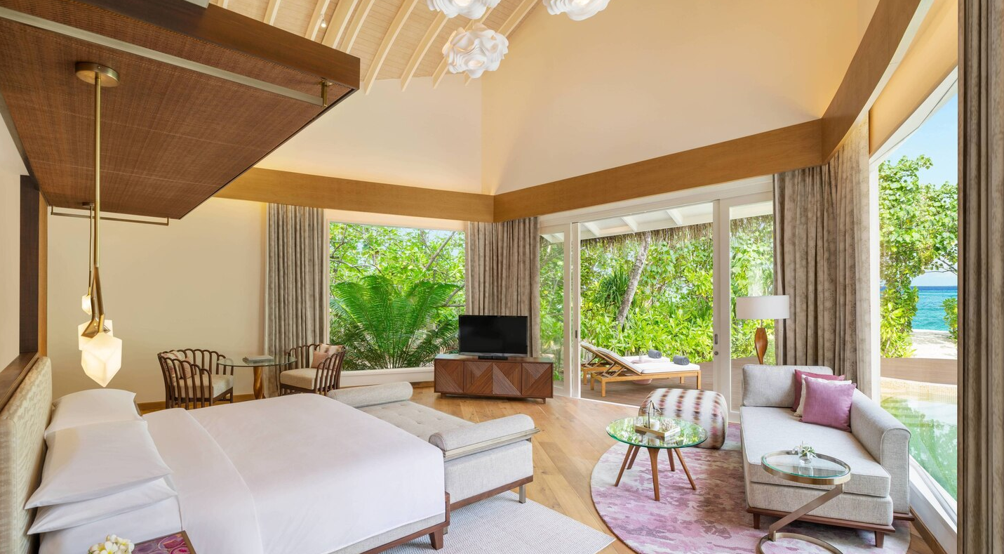 房型内部设施图片参考，如无边泳池与电视及音响， Beach Pool Villa sunrise-日出海滩泳池别墅 maldievs(万豪酒店 JW Marriott Maldives Resort Spa) 