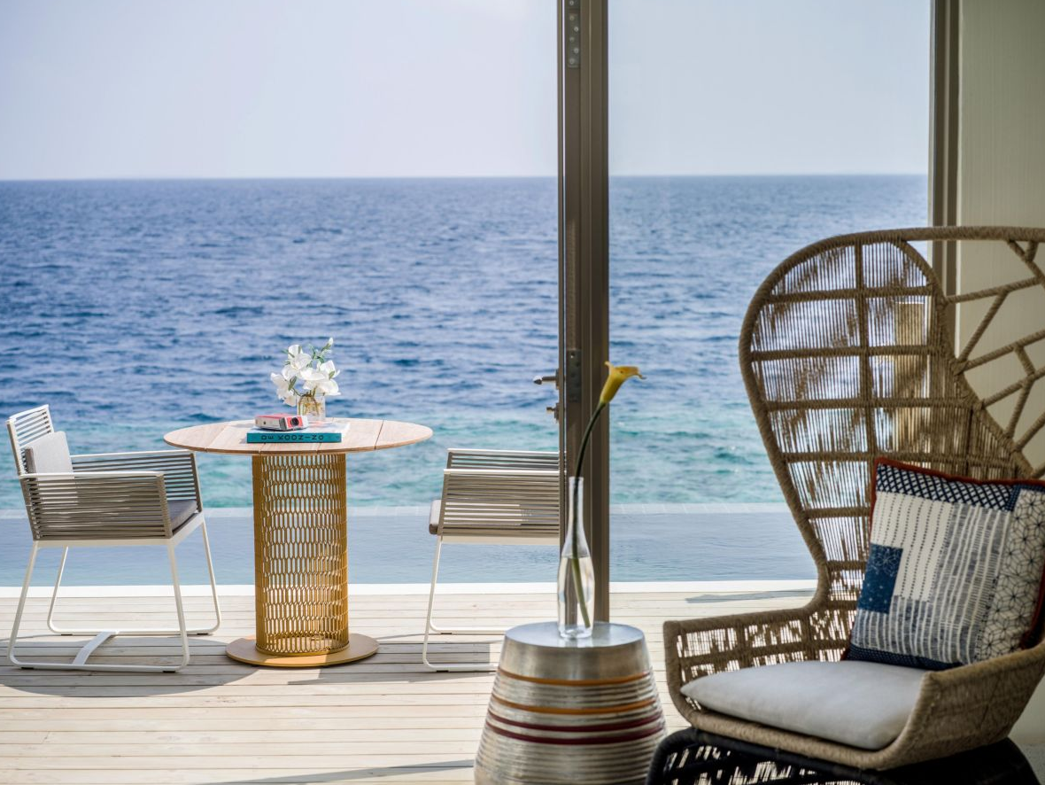 房型内部设施图片参考,如无边泳池与电视及音响, Two Bedroom Family Lagoon Pool Villa-两卧室家庭泻湖泳池别墅 maldievs(洲际酒店(ihg) InterContinental Maldives Maamunagau Resort)