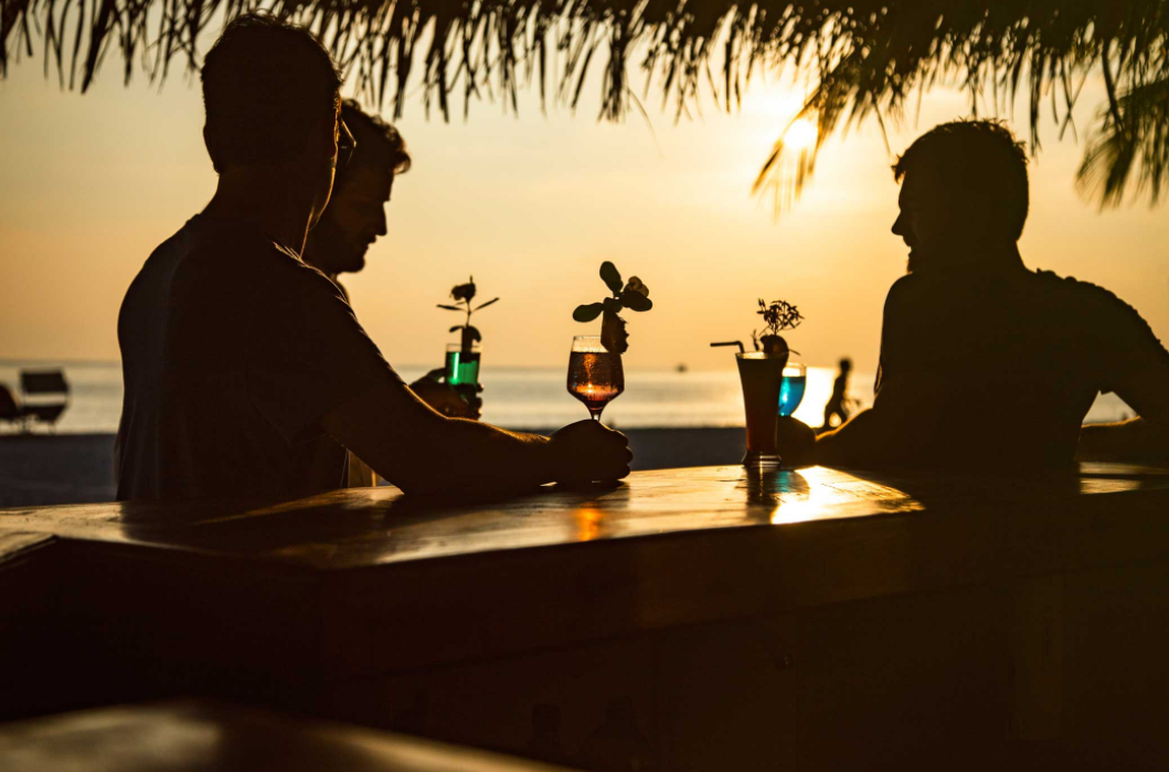 BEACH BAR dining美食的图片集（ 酒水、小吃 ），印度洋三大明珠马尔代夫,安利玛莎 Alimatha Aquatic Resort 