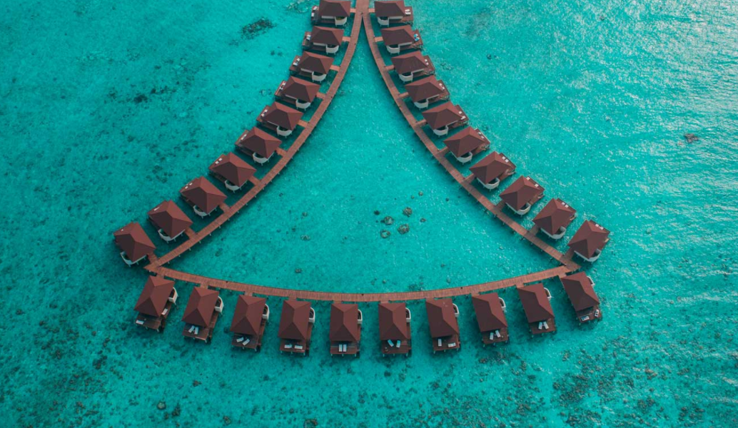 水上别墅-WATER VILLA 房型图片及房间装修风格(安利玛莎 Alimatha Aquatic Resort )海岛马尔代夫 