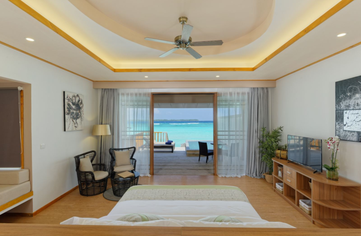 Deluxe Water Villa-豪华水上别墅 房型图片及房间装修风格(布伦尼亚岛 Brennia Kottefaru Resort  Spa Maldives)海岛马尔代夫 