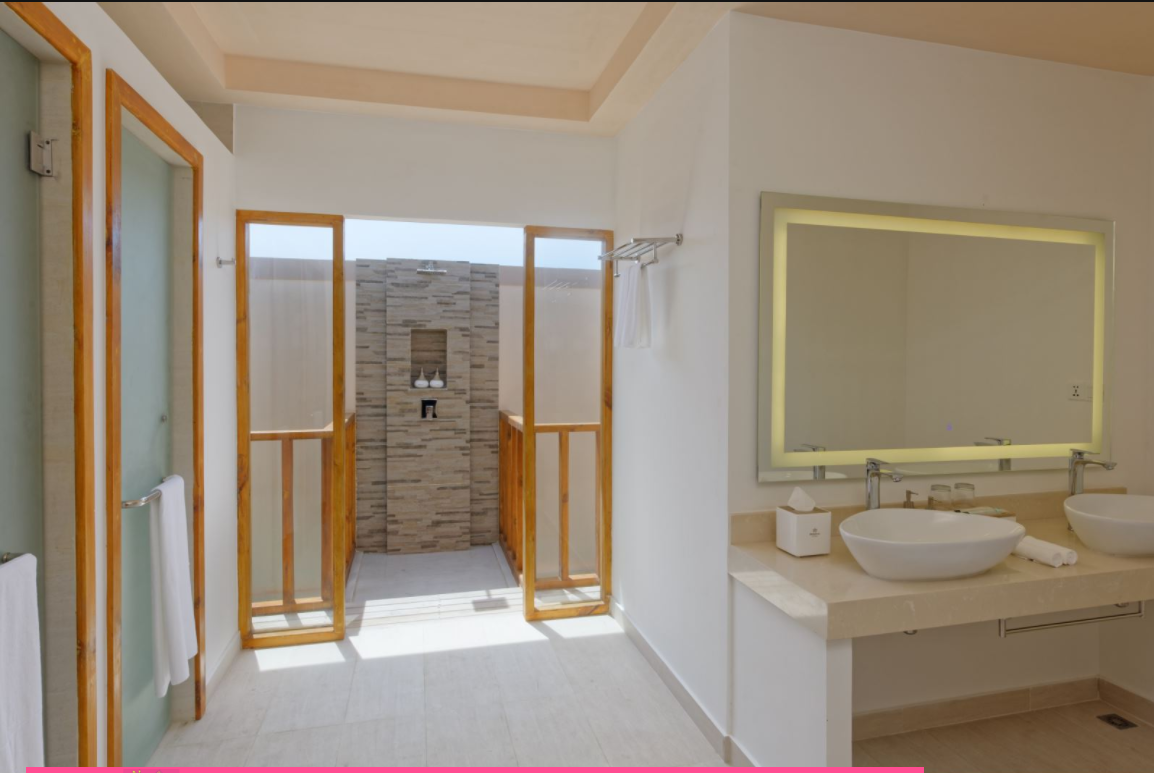 房型内部设施图片参考，如无边泳池与电视及音响， Deluxe Water Villa-豪华水上别墅 maldievs(布伦尼亚岛 Brennia Kottefaru Resort  Spa Maldives) 