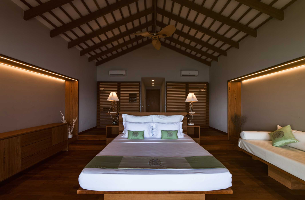 房型内部设施图片参考，如无边泳池与电视及音响， Water Bungalow-水上别墅 maldievs(迪格瑞岛 Dhiggiri Tourist Resort) 