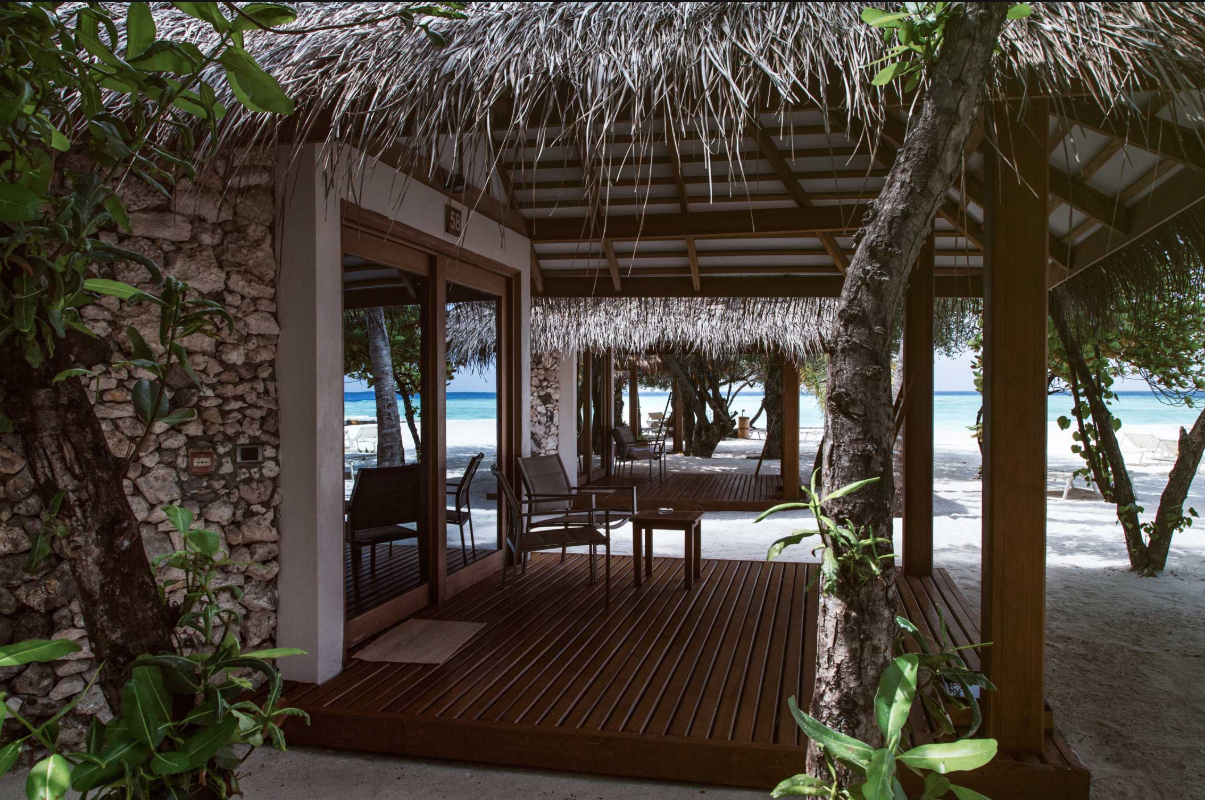 房型内部设施图片参考，如无边泳池与电视及音响， Beach Bungalow-海滩别墅 maldievs(迪格瑞岛 Dhiggiri Tourist Resort) 