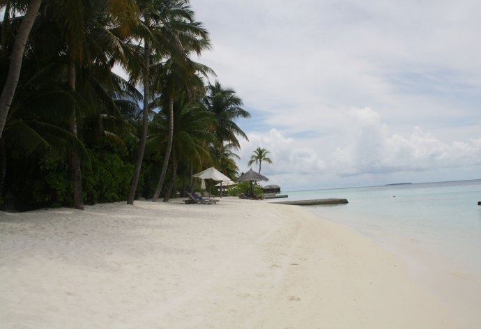 马尔代夫游记(二)港丽希尔顿的沙滩屋 马尔代夫游记(二)港丽希尔顿的沙滩屋